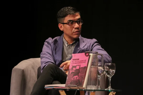 César González presentó: “El fetichismo de la marginalidad”