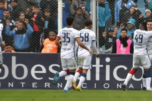 Con uno menos y final sufrido, San Lorenzo se impuso ante Belgrano
