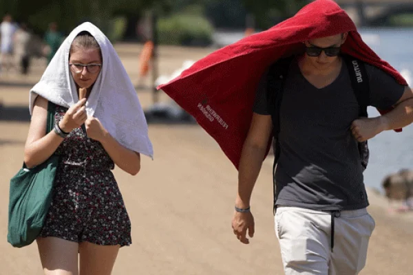 Italia: Por la ola de calor hay 16 ciudades en 