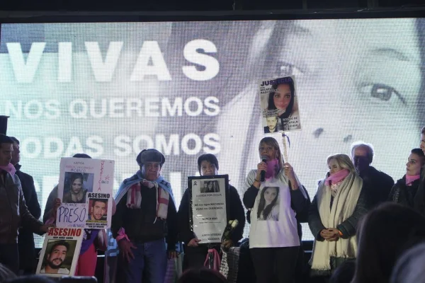 Marcharon en Buenos Aires para pedir justicia por el femicidio de Cecilia