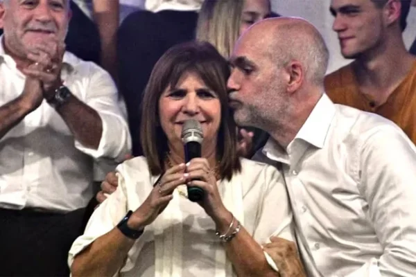 Larreta y Bullrich coinciden en Córdoba para respaldar a De Loredo y pactan una foto de tregua antes de las PASO