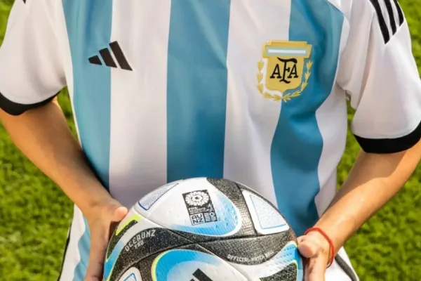 Mundial Femenino: ¿Por qué la selección Argentina tiene un escudo sin estrellas?