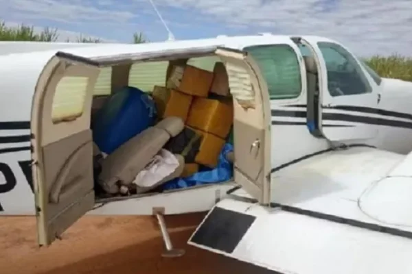 Otra avioneta narco en Sudamérica: fue interceptada en Brasil con 400 kilos de cocaína