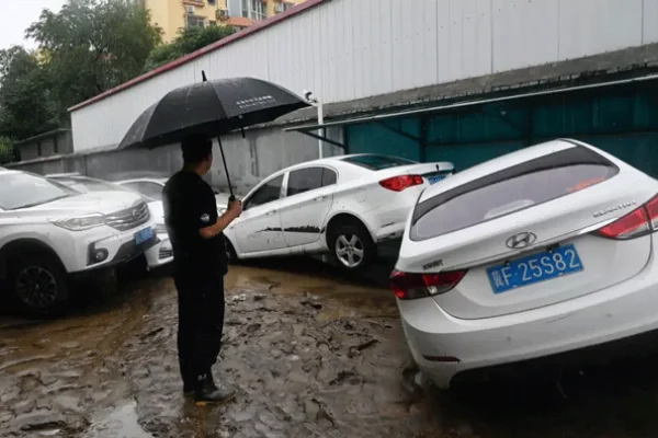 Al menos 20 muertos y 19 desaparecidos por las lluvias torrenciales en China