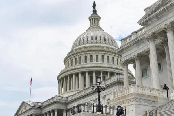 Estados Unidos: se reportó un tirador activo en el Capitolio y evacuan el edificio