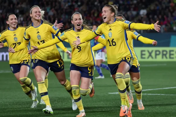 España derrotó a Países Bajos y Suecia le ganó a Japón para ser semifinalistas del Mundial Femenino