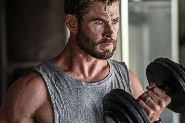 Chris Hemsworth cumple 40 con una advertencia que lo obliga a cambiar de vida