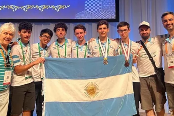 Estudiantes argentinos fueron premiados en la Olimpiada Internacional Matemática en Japón