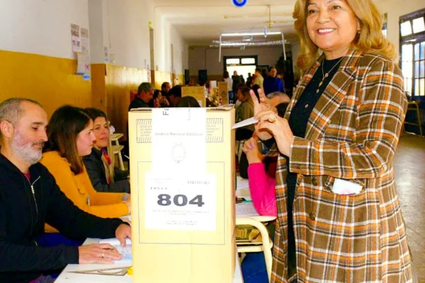 Los intendentes se expresaron a las urnas propiciando la participación popular