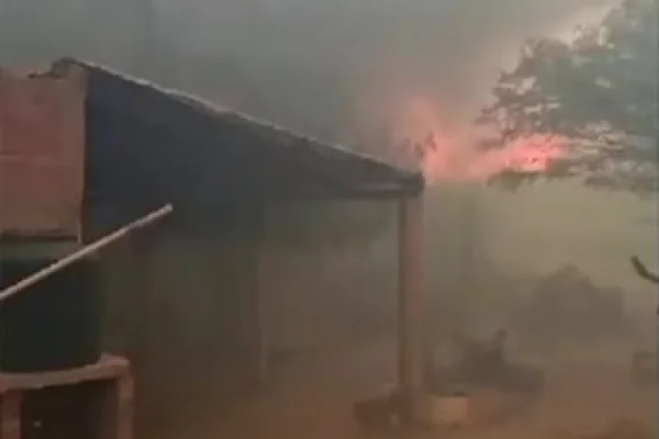Situación desesperante en Chaupihuasi: Incendio de gran magnitud amenaza la zona