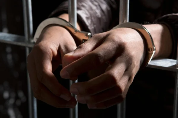 Jueza de Chilecito ordena prisión preventiva por robos con armas de fuego y arma blanca