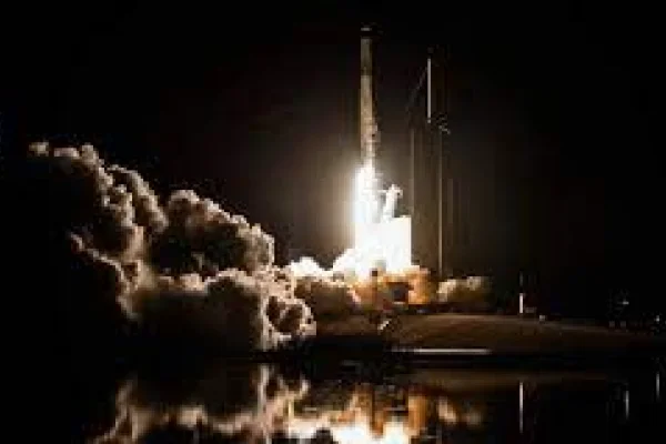 La NASA envió a cuatro astronautas al espacio junto a SpaceX, la empresa de Elon Musk