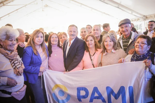FarmAPOS brinda remedios gratuitos a afiliados PAMI