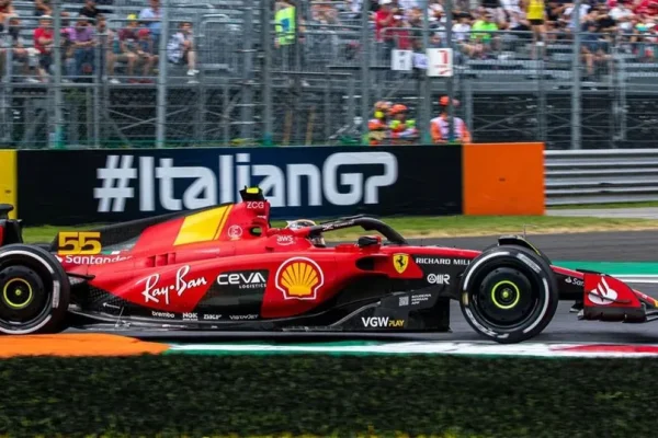 Carlos Sainz fue el más rápido en los libres de Monza e ilusiona a Ferrari