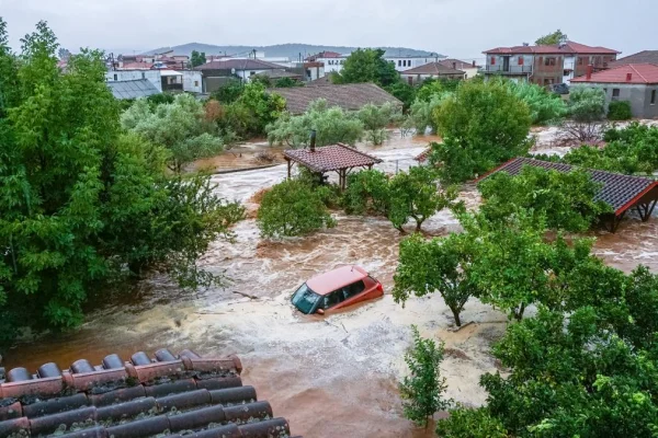 Al menos un muerto por lluvias torrenciales en Grecia