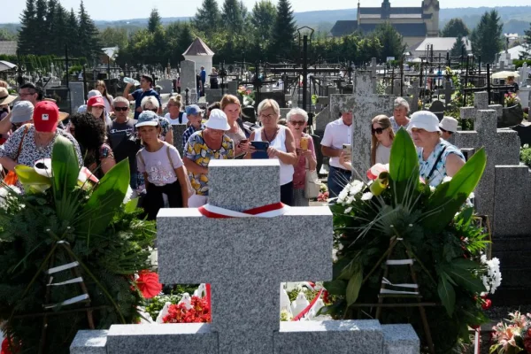 El Vaticano beatificó a una familia polaca asesinada por los nazis por esconder judíos