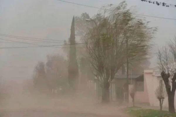 Alerta meteorológica por vientos fuertes: La Rioja y otras 11 provincias afectadas