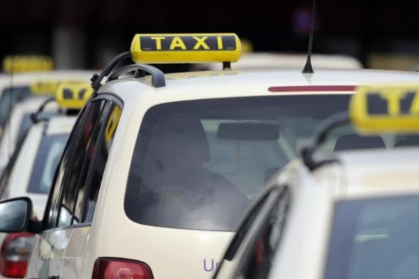 Chilecito: Concejales autorizaron a taxis y remises el aumento de un 40% en sus tarifas