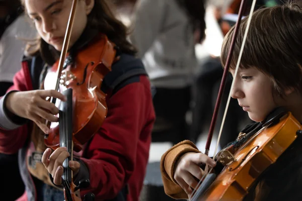 Una Gran Orquesta Federal Infantil y Juvenil compuesta por 2500 chicos de todo el país se presenta en Tecnópolis