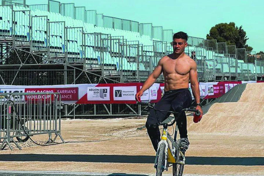 Emiliano de la Fuente también entrena en Francia.
