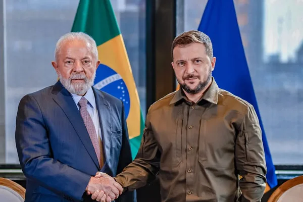 Lula da Silva advierte a Zelenski que la guerra en Ucrania no tiene solución militar