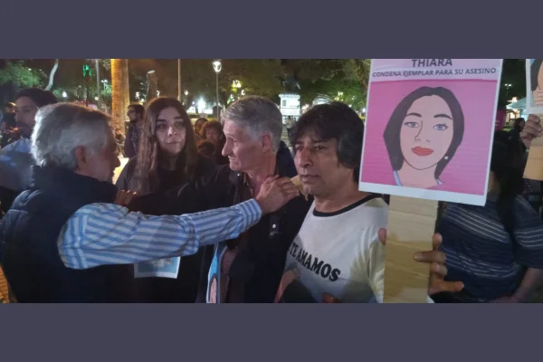 Armando Molina participó de la marcha en pedido de justicia por Thiara