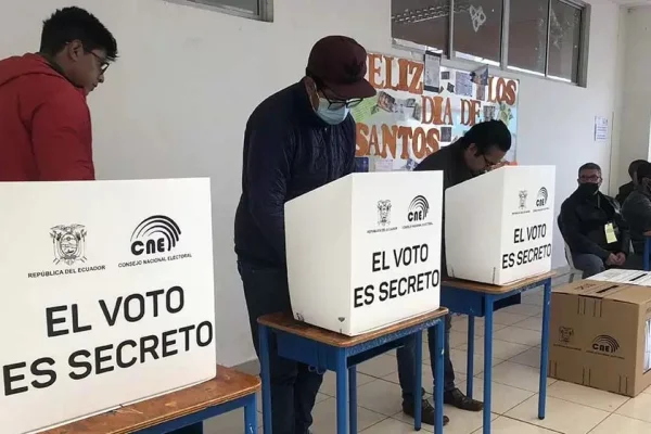 Ecuador vota para completar el mandato de Lasso