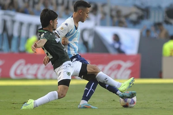 Racing visita a Sarmiento con la obligación de volver al triunfo