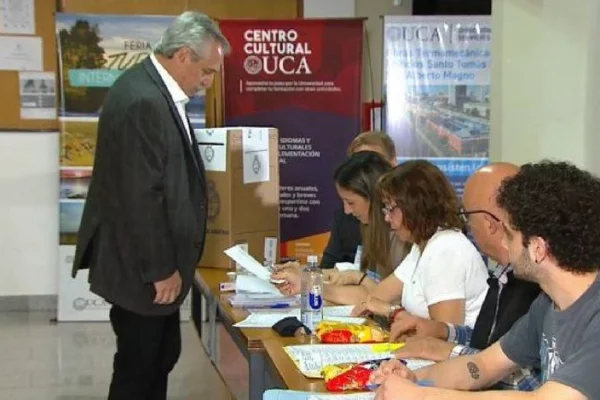 Votó Alberto Fernández: 