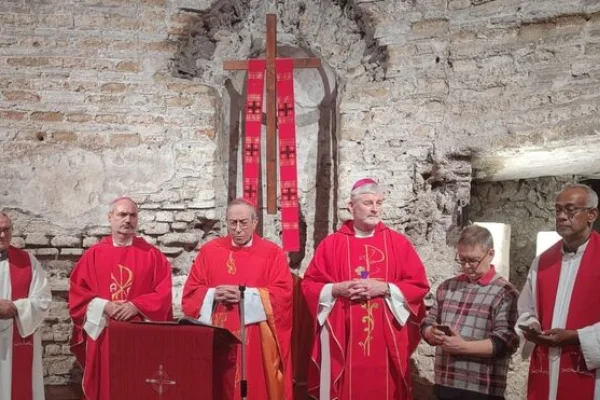 El Obispo Braida concelebró misa por el Pacto de Catacumbas