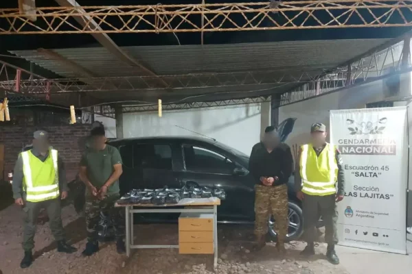 Gendarmería encontró 22 kg de cocaína ocultos en un doble fondo de un auto en Salta