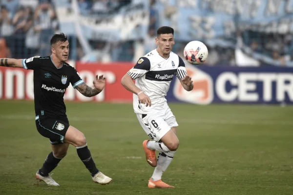 Gimnasia juega ante Barracas en busca de nuevos puntos para alejarse de la zona roja