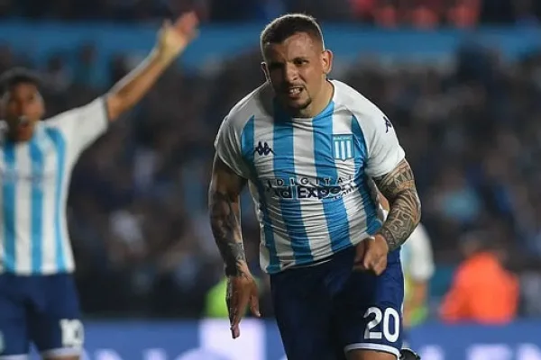 Racing le ganó a Boca y se quedó con el clásico en un final de pelicula