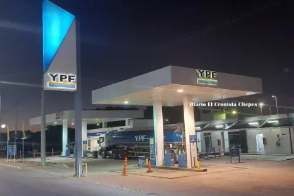 Escasez de naftas en estación de servicio YPF de Chepes: viernes y sábado sin combustibles