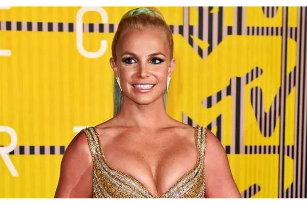 Las redes explotaron por una foto de Britney Spears en la playa