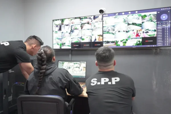 El gobernador Quintela inauguró sistema de vigilancia en el Servicio Penitenciario