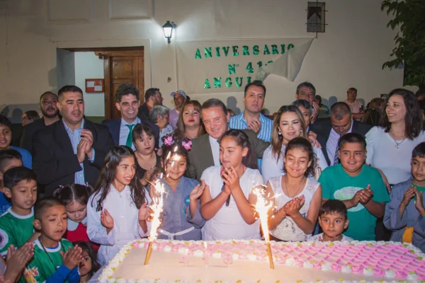 Anguinán celebró 416º años con importantes entregas