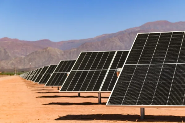 Se inauguró un nuevo parque solar en Catinzaco, La Rioja