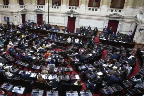 El Gobierno prorrogó hasta el 9 de diciembre las sesiones ordinarias del Congreso