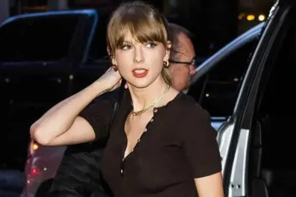 Cuenta regresiva para el aterrizaje de Taylor Swift en Argentina: ¿a qué hora llega?
