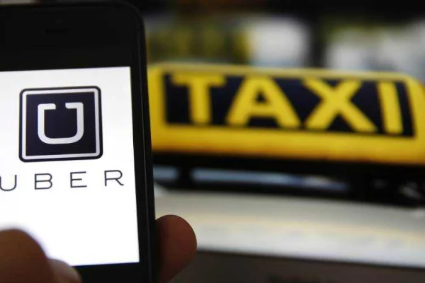 Taxis Independientes en contra de la llegada de Uber