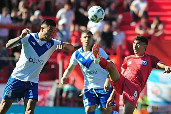 Argentinos Juniors y Vélez repartieron puntos en un final caliente