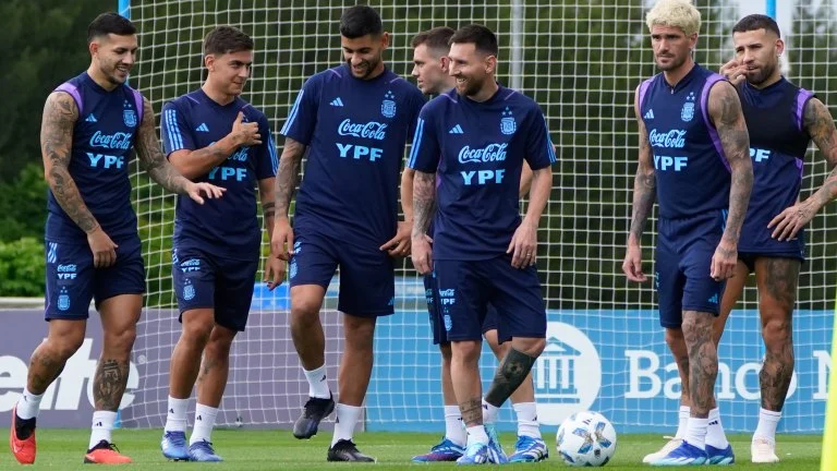 Primera prueba para la 'nueva' Uruguay de Bielsa y Valverde 