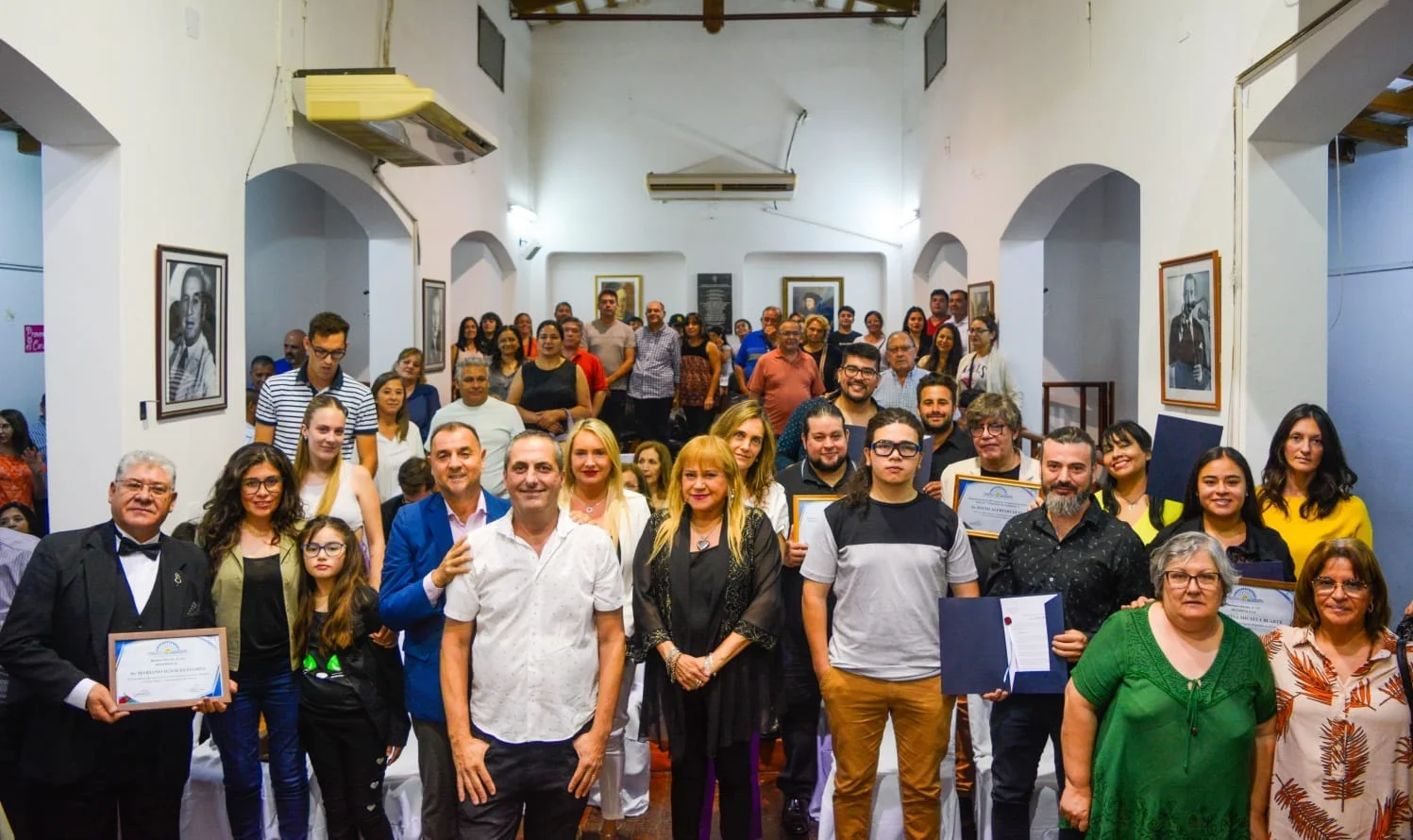 “El amor que ellos tenían por la Argentina y sus instituciones es lo que debe prevalecer y es su gran legado”, afirmó. “El amor que ellos tenían por la Argentina y sus instituciones es lo que debe prevalecer y es su gran legado”, afirmó.