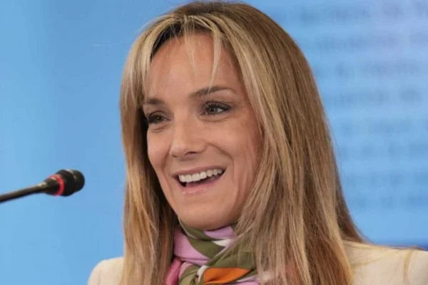 Malena Galmarini arremetió contra Milei por querer privatizar AySA