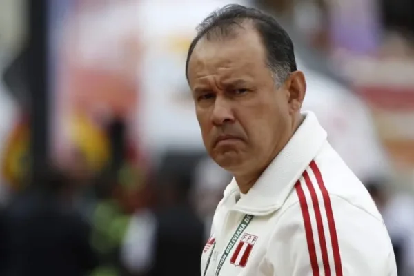 Perú despidió a Juan Reynoso luego del flojo arranque por Eliminatorias Sudamericanas