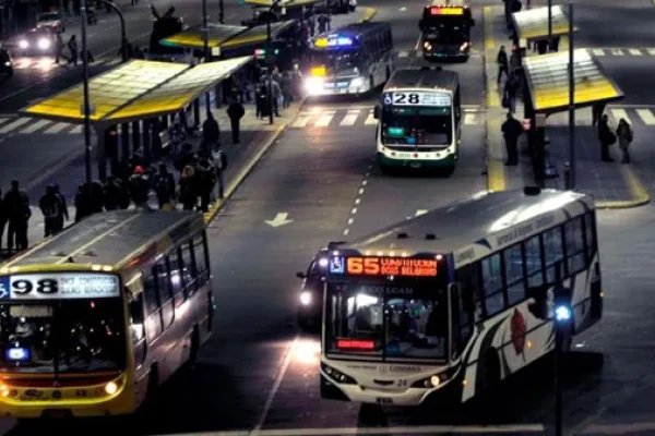 Empresarios advierten que no podrán garantizar los servicios de colectivos