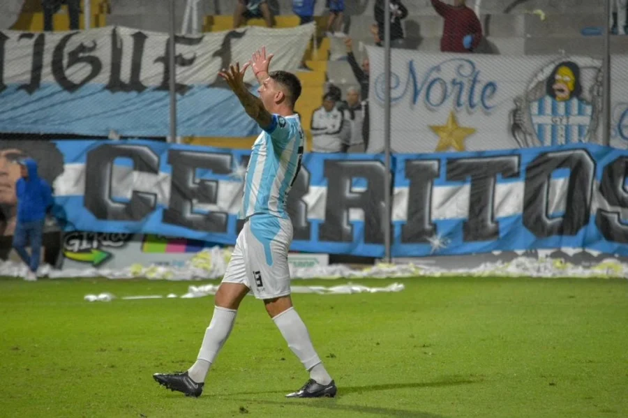 Diez mil almas salte&ntilde;as, que transitaron m&aacute;s de 600 km para gritar campe&oacute;n en La Rioja y hacer realidad el ansiado sue&ntilde;o de volver a la B.