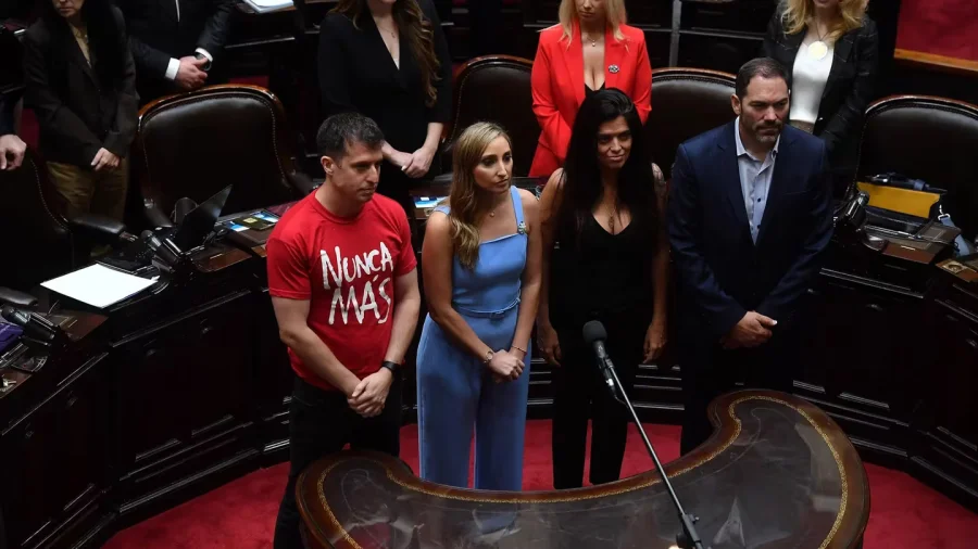 Juan Marino, Julia Strada, Luana Volnovich y Matías Molle