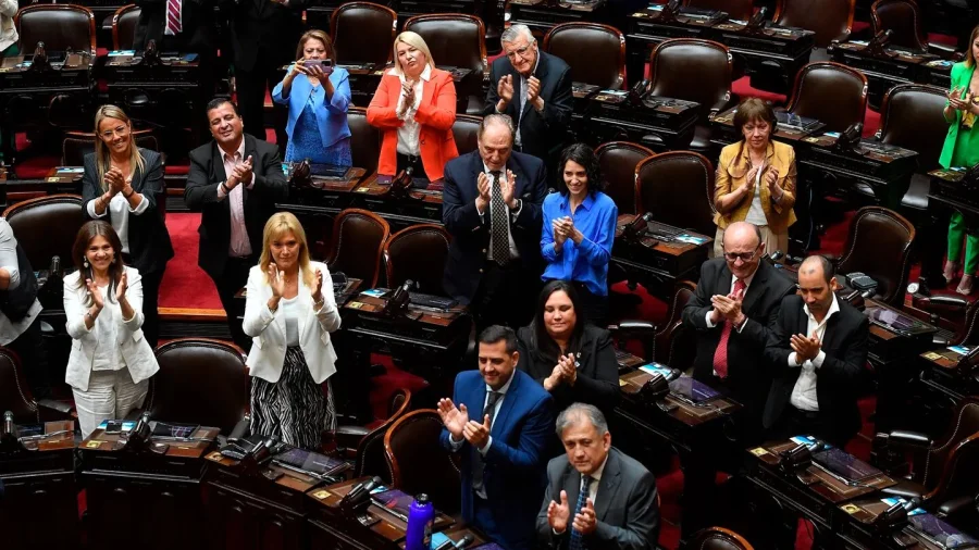 Tras el discurso de Cecilia Moreau